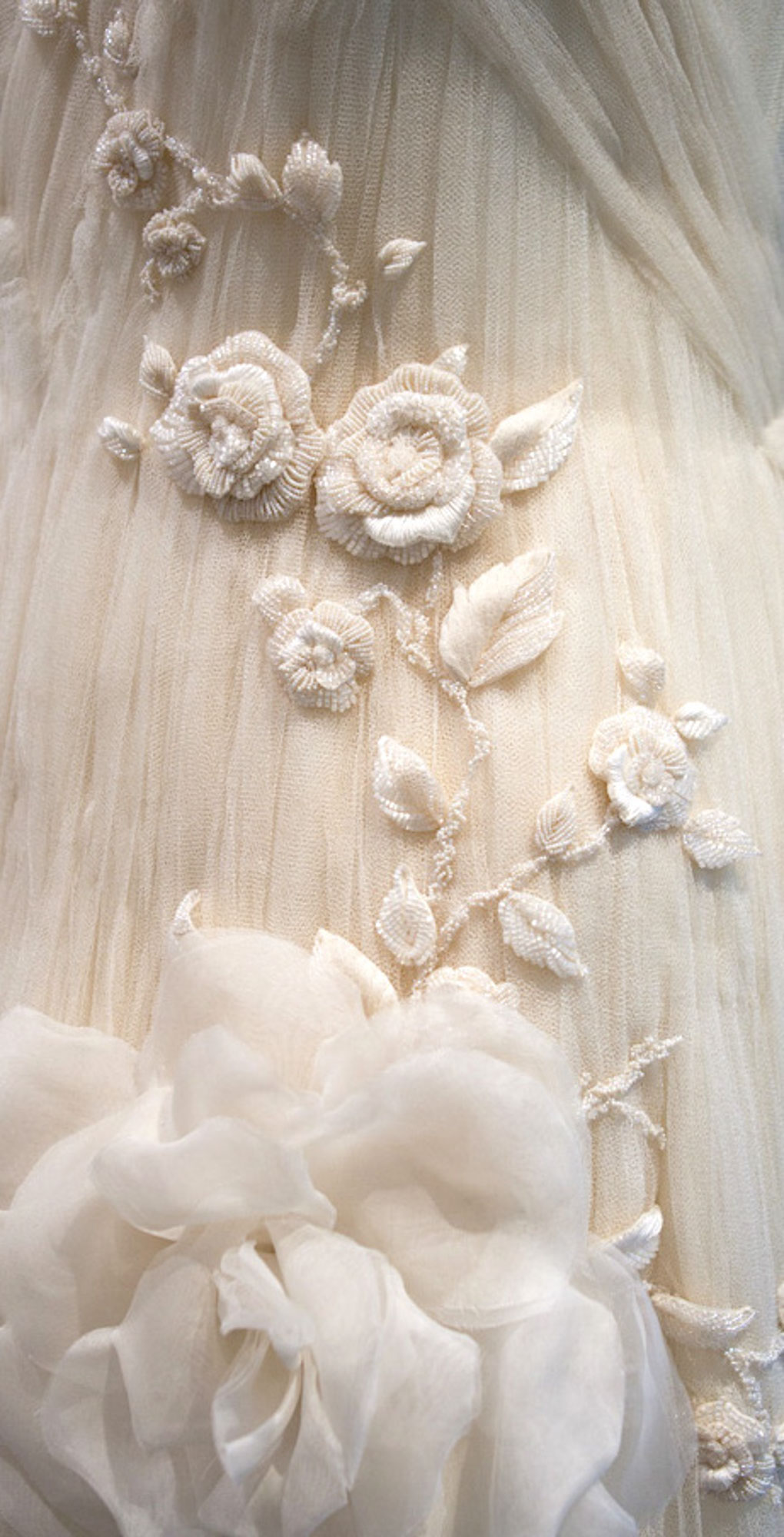 Roses de mariée brodées en 3D (en trois dimensions)